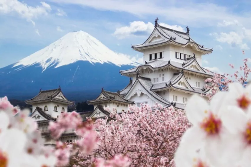 Japan is welcoming tourists for Christmas