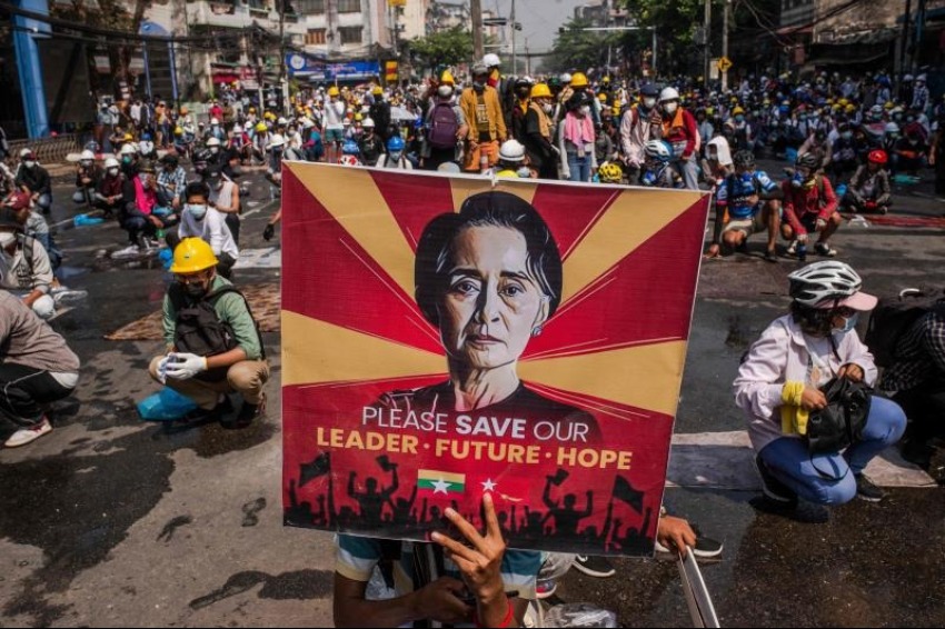Malaysia urges ASEAN to reconsider peace strategy