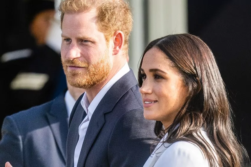 Palace staff calls Meghan Markle a “narcissistic sociopath”