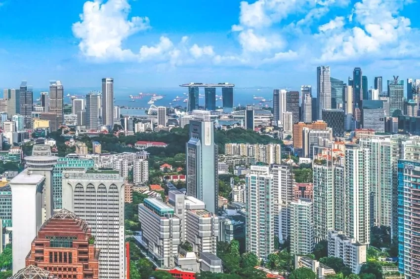 Singapore is now Asia’s top finance center