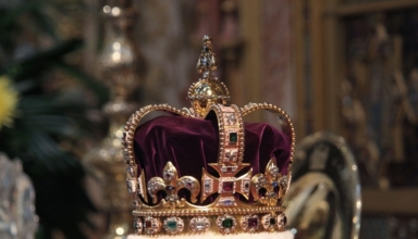 The Coronation Crown of the British Royal family is actually worth P2.2 billion