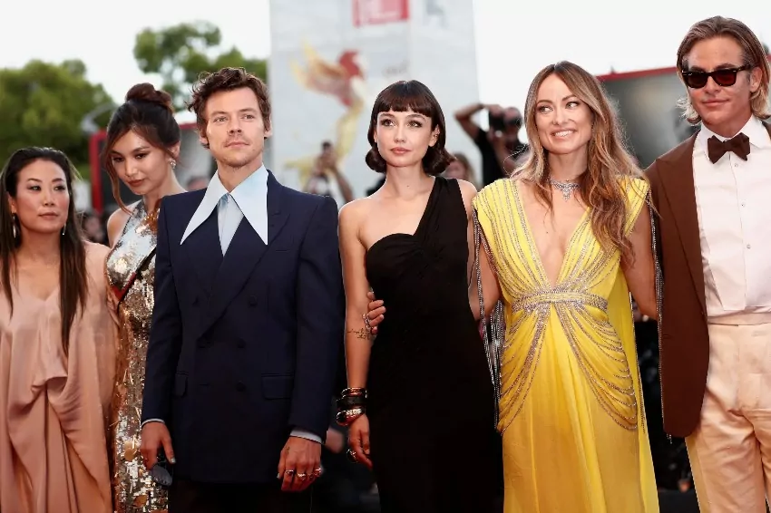 ‘Don’t Worry Darling’ has a cast feud
