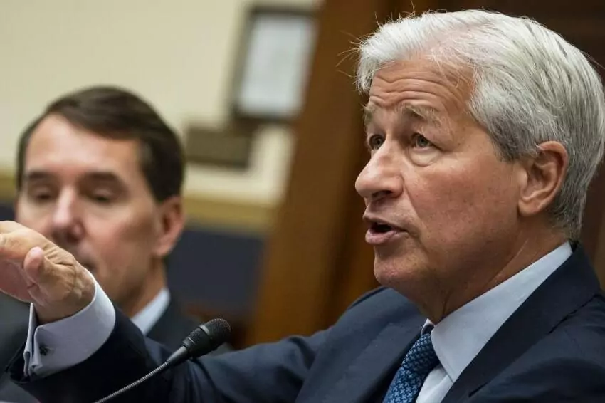 JP Morgan CEO Dimon predicts a recession in the next 6 to 9 months
