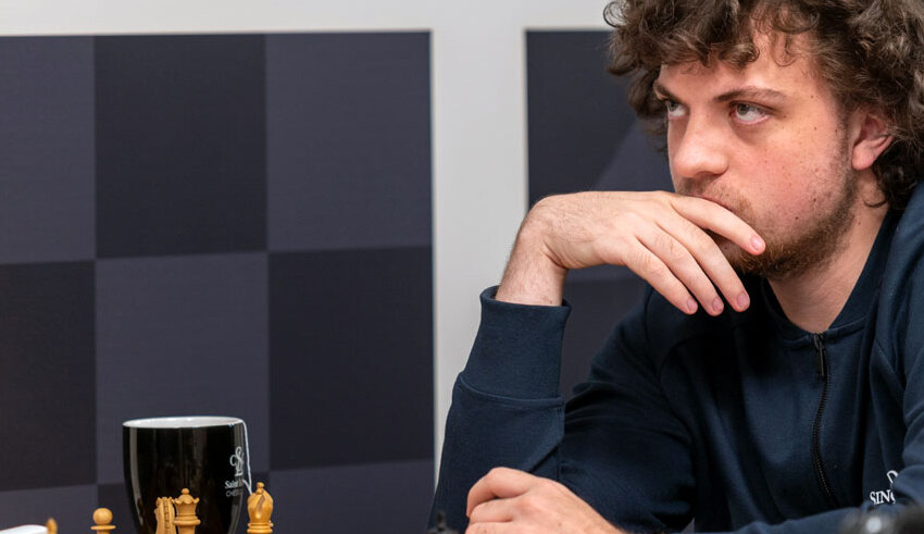 Niemann files $100-million slander lawsuit against Carlsen