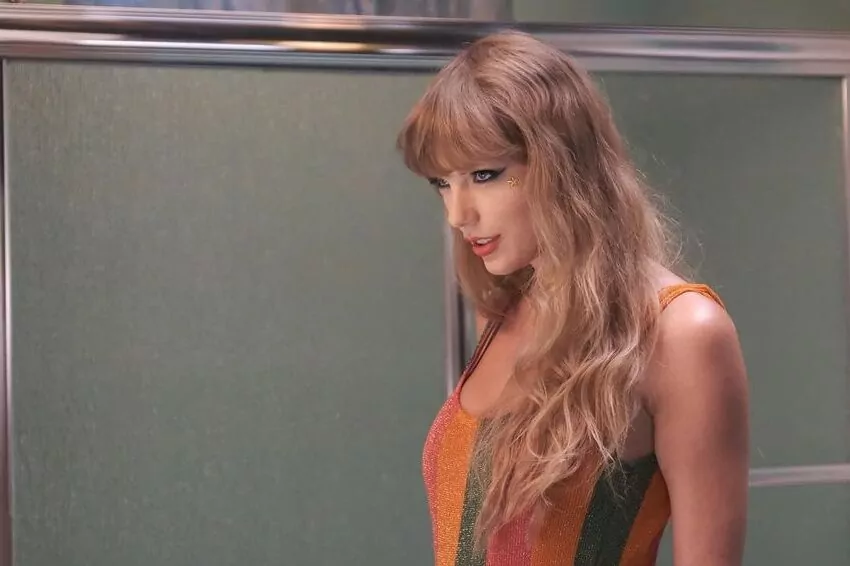 Taylor Swift's latest album, 'Midnights', breaks a new Spotify record
