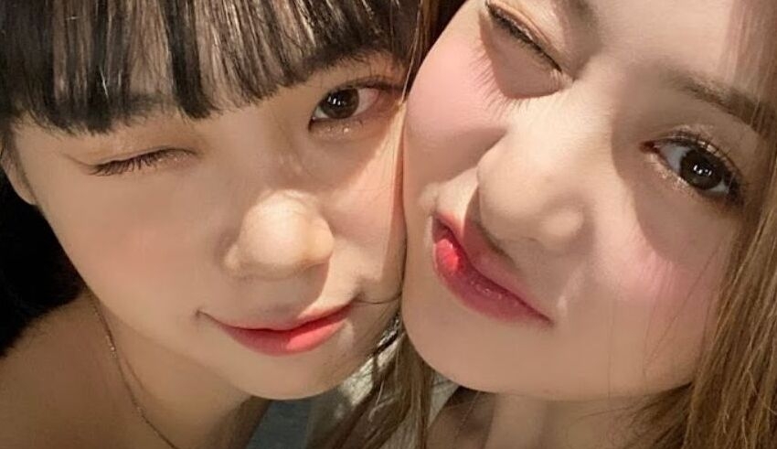 Yunjin Chaewon of LE SSERAFIM is recovering from a minor car accident