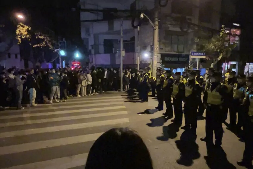 campuses and communities abroad protested china's lockdowns