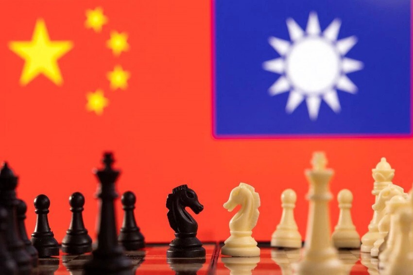 China freezes Taiwan contact fuels as tensions build