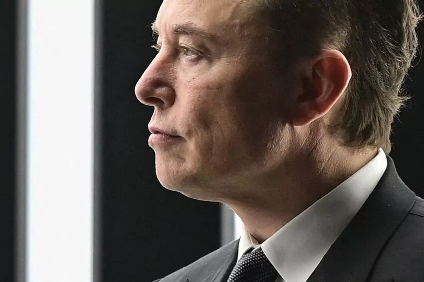 Elon Musk says he will replace Twitter's CEO