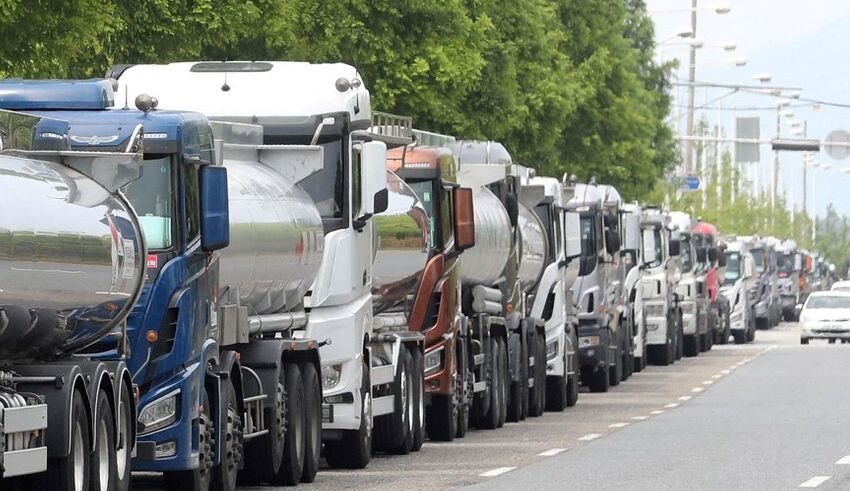 first discussions with striking truckers are planned by south korea