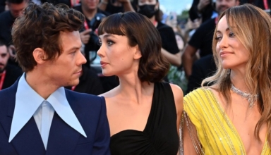 Harry Styles breaks up with Olivia Wilde