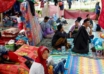 indonesian quake survivors struggle to get aid, rescue continues