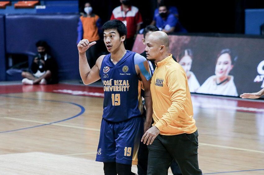 JRU player Amores charges, punches 4 CSB players during the game