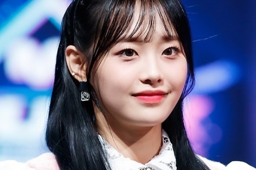 k pop group loona fires chuu