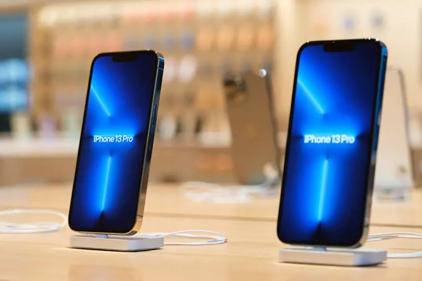 Lawsuit alleges Apple and Amazon conspired to hike iPhone and iPad pricing.