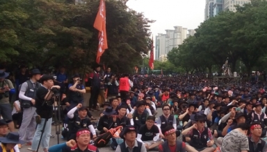 president yoon of south korea threatens truckers on strike