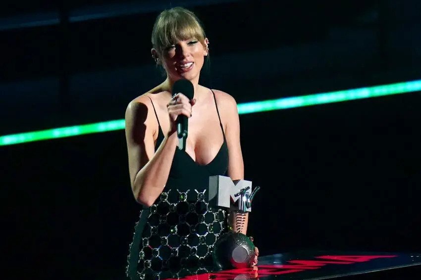 Resale Taylor Swift tickets top $28,000 amid fan frenzy