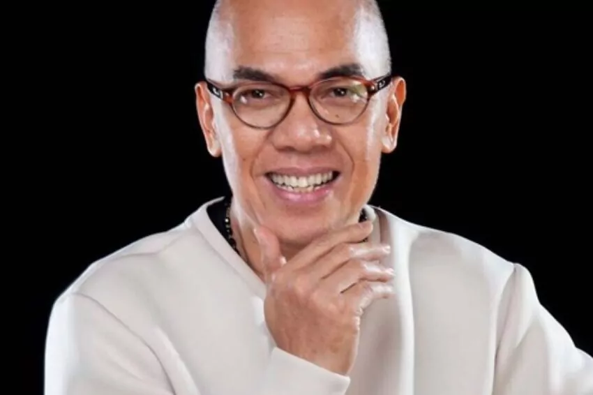boy abunda signs with gma network