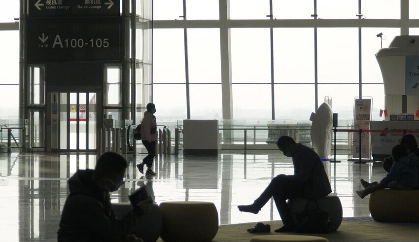 malaysia screens inbound tourists, especially chinese, for fever
