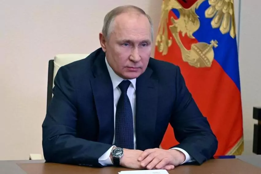 putin prohibits oil shipments to price capped nations