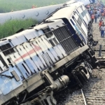 thailand malaysia train travel halted after bombing
