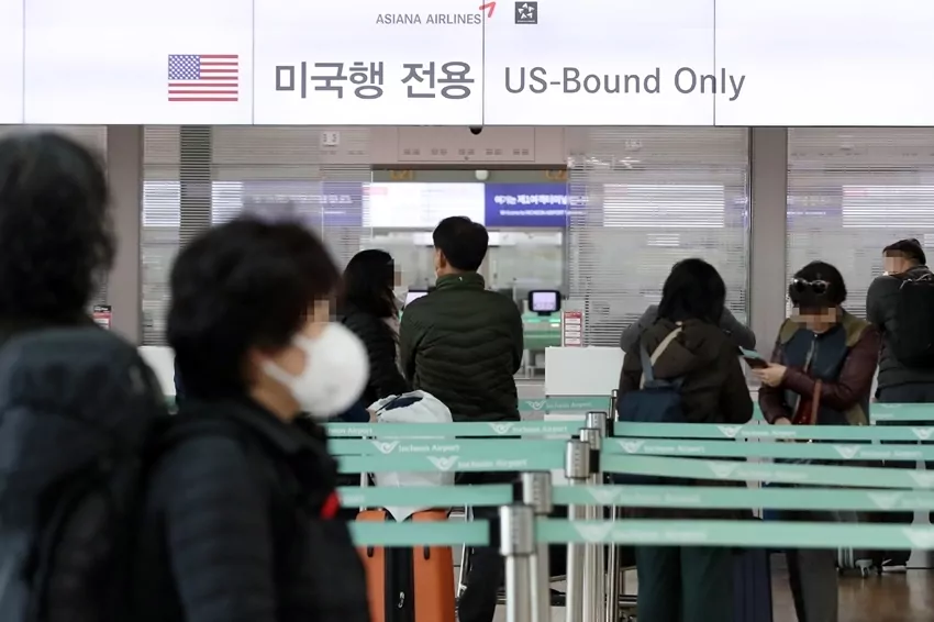 China suspends short-term visas for South Korea in reaction to COVID-19