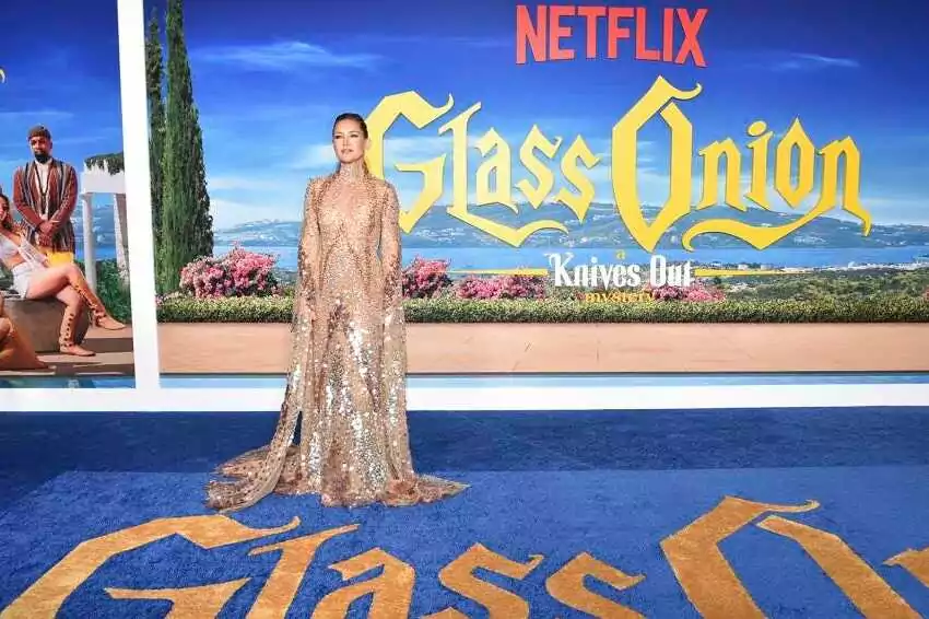'glass onion' ranks as netflix's 3rd most watched