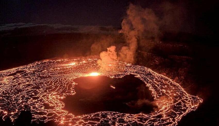 hawaii's kilauea volcano erupts again