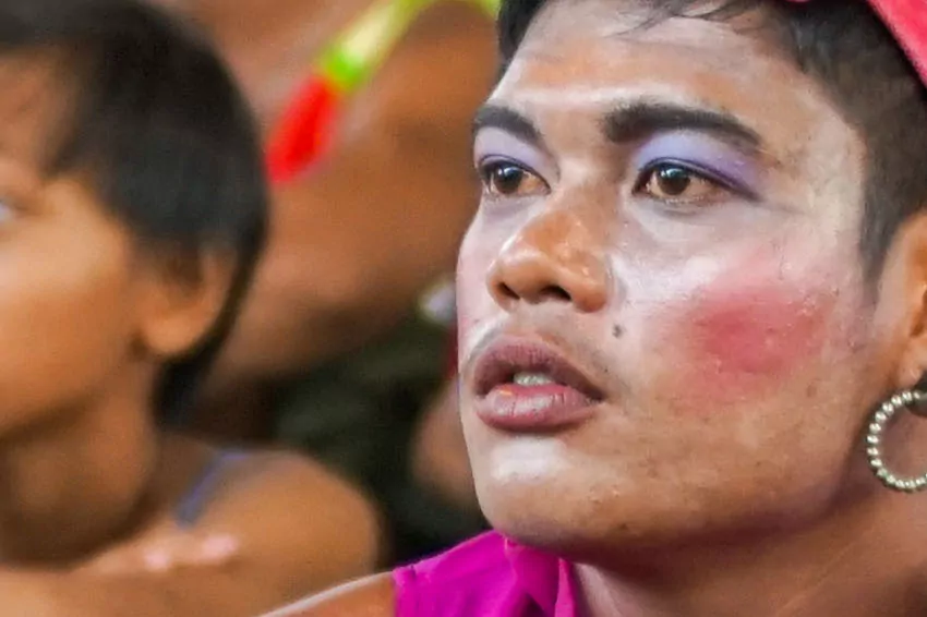 pampanga city resurrects all male cross dressing contest