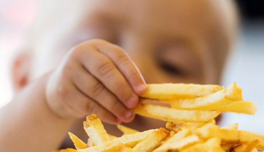 people fault and criticize parents for their children's obesity