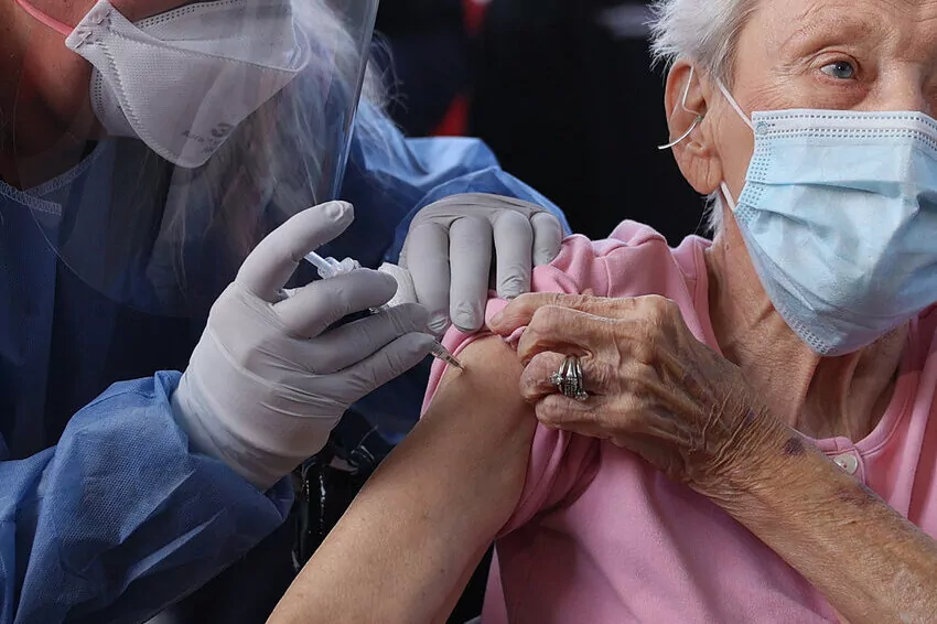 pfizer bivalent covid 19 shot is 'very unlikely' to increase the risk of stroke in seniors