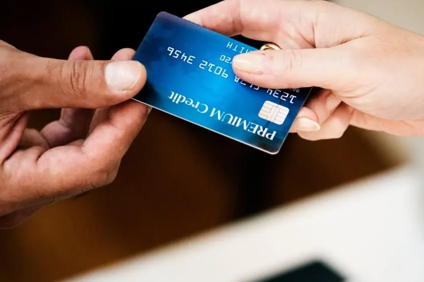the bsp raises the monthly interest rate maximum on credit card transactions to 3%