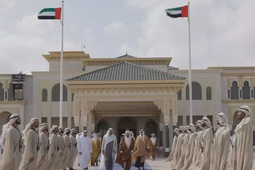 uae president hosts gcc leaders, jordan, egypt in abu dhabi