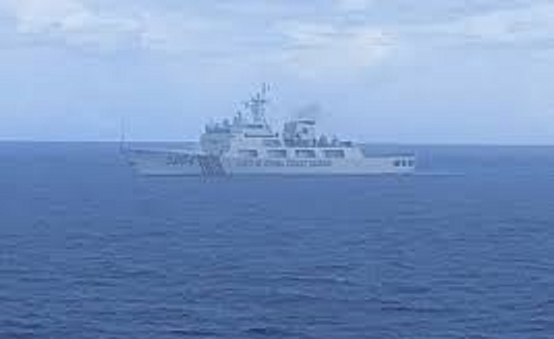 indonesia dispatches warship to keep an eye on chinese coast guard ship