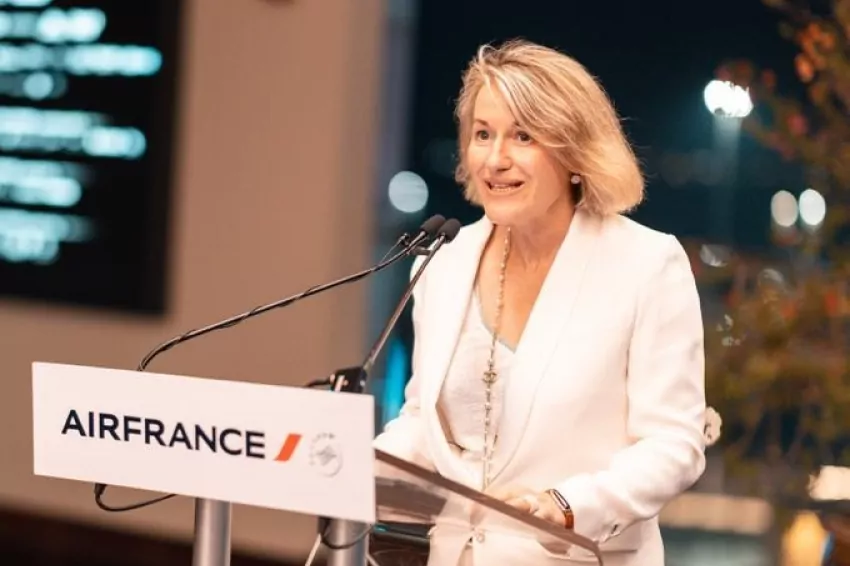 air france ceo says chinese rivals have unfair edge flying over russia