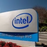 as the pc industry slumps, intel reduces employee and management pay