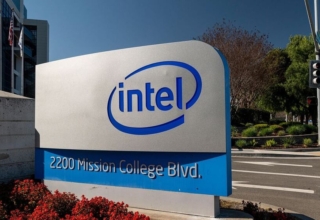 as the pc industry slumps, intel reduces employee and management pay