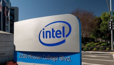 as the pc industry slumps, intel reduces employee and management pay