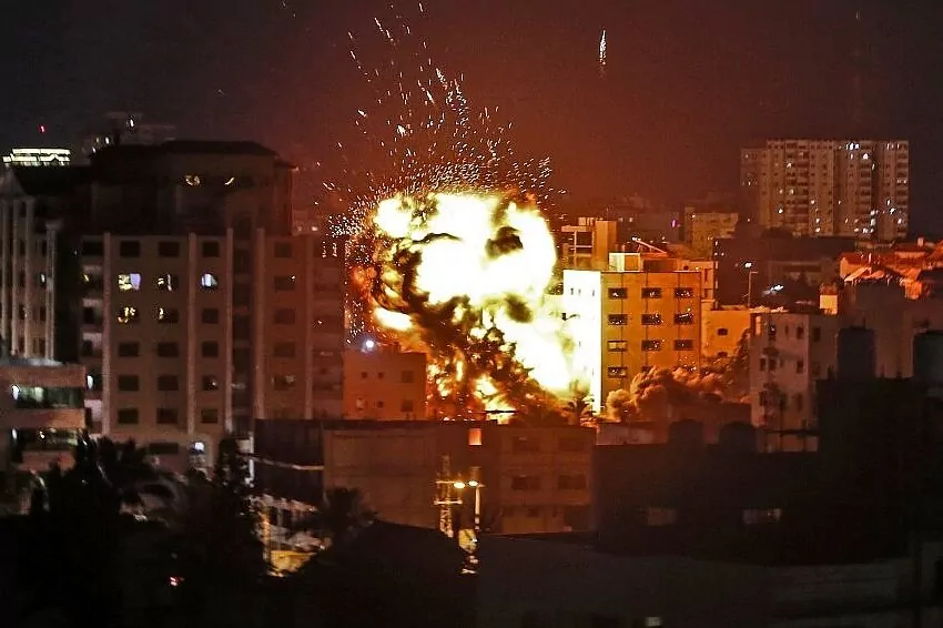 despite a us call for calm, israel strikes gaza after rocket fire