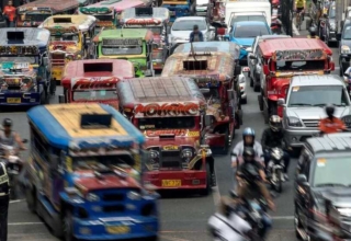 Why Filipino jeepney drivers oppose modernization