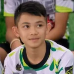 the 17 year old boy rescued from a thai cave when his football team was trapped has died
