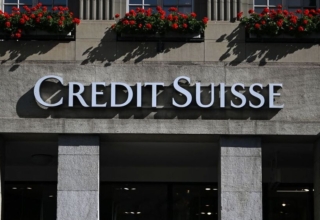 Credit Suisse continues operating in Singapore