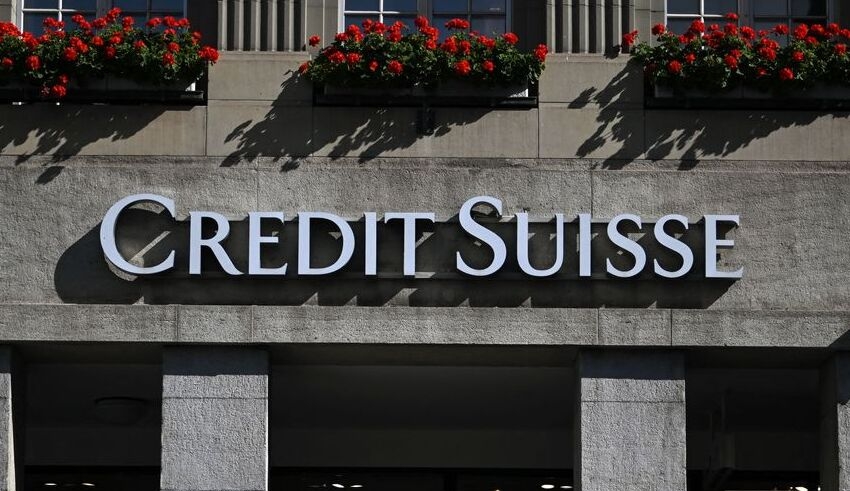 Credit Suisse continues operating in Singapore