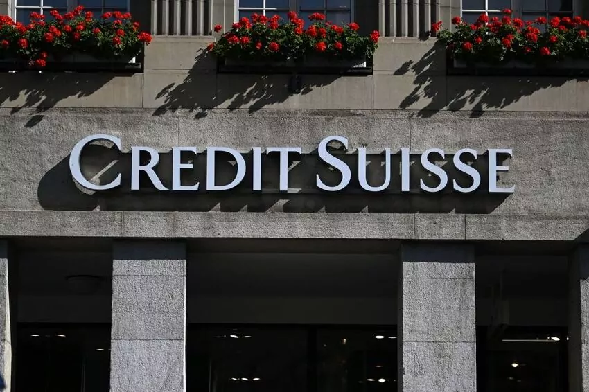 Credit Suisse continues operating in Singapore