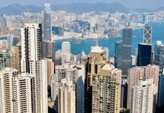 hong kong hasn't been replaced by singapore