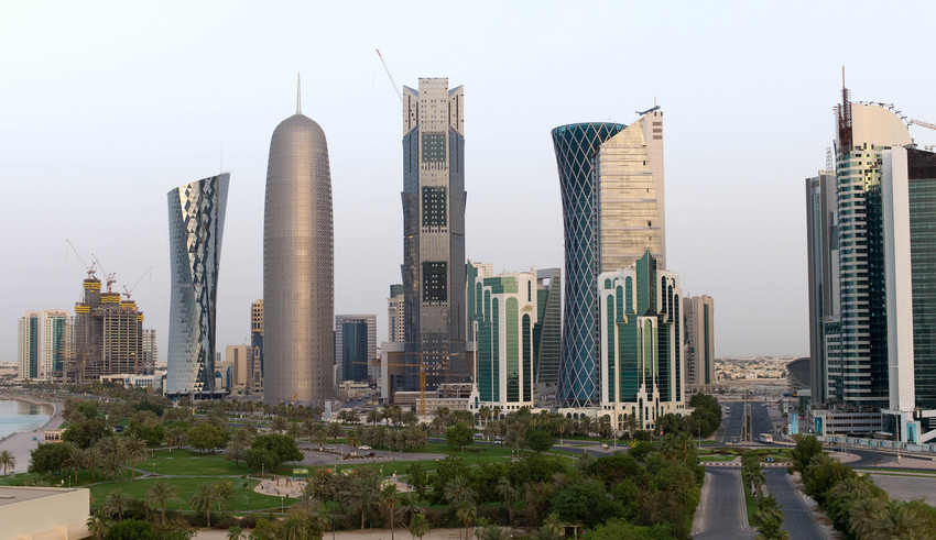 the latest survey says that uae has the best life for expats in the world