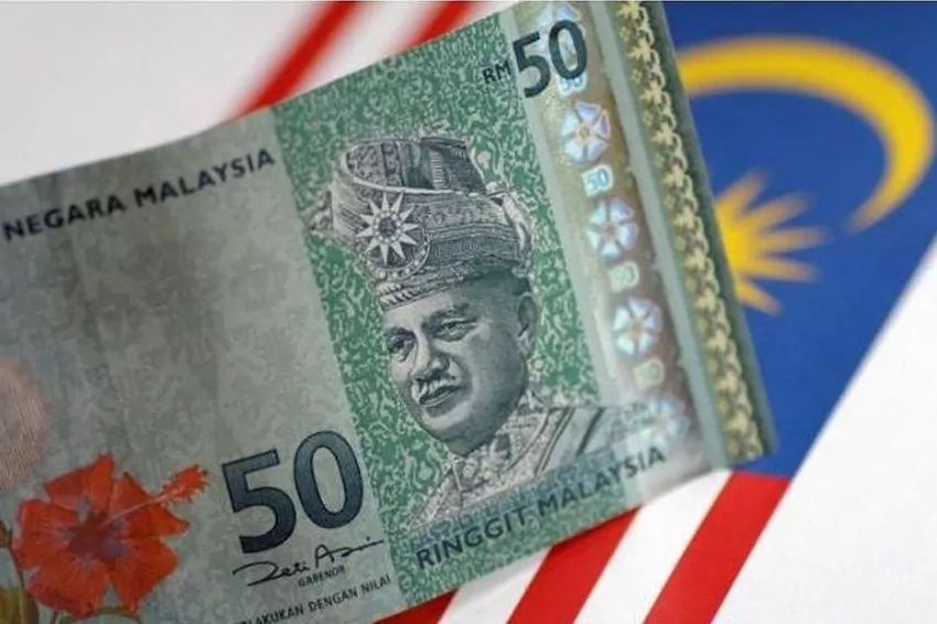are malaysia's ringgit and singapore dollar making history with their currency battle