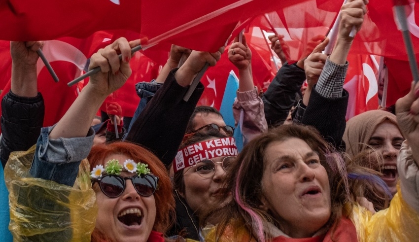 democracy in action turkish voters head to the polls to decide country's future