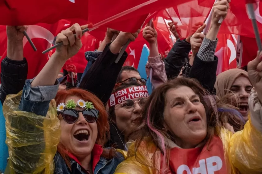 Democracy in Action: Turkish Voters Head to the Polls to Decide Country’s Future