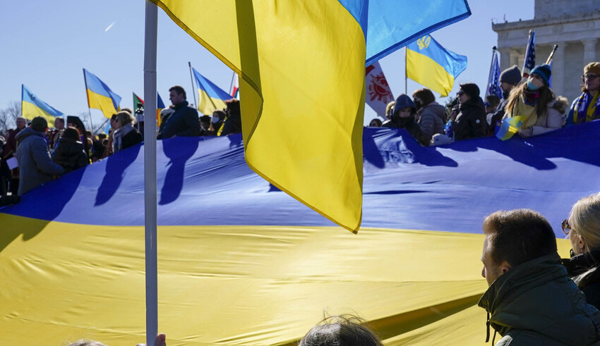 Geopolitical Risks in Ukraine and Russia Pose Challenges for Investors